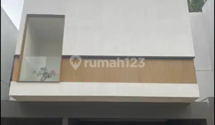 Disewakan Rumah Minimalis di Ciputat Luminance House