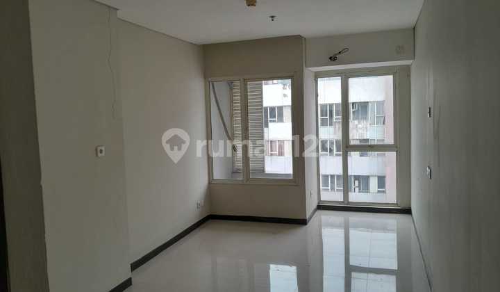 For Sale Studio Apartment Nifarro Park New