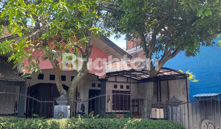 RUMAH di LANDUNGSARI DAU MALANG RUMAH di LANDUNGSARI DAU MALANG