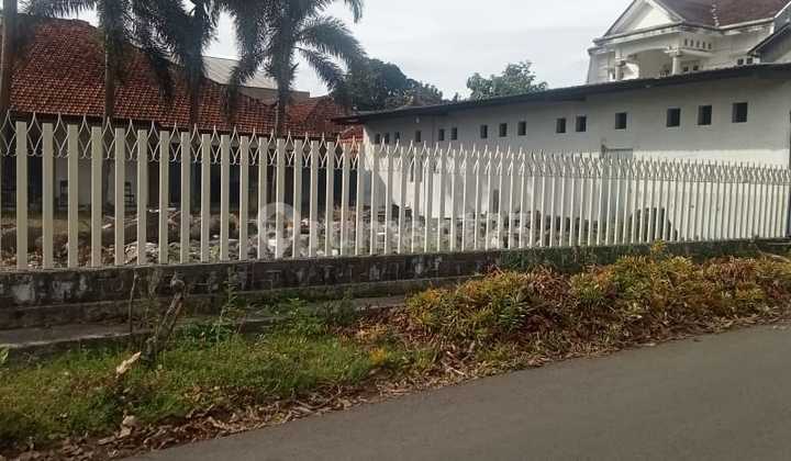 Disewakan Rumah Luas Plus Gudang di Gondanglegi 2