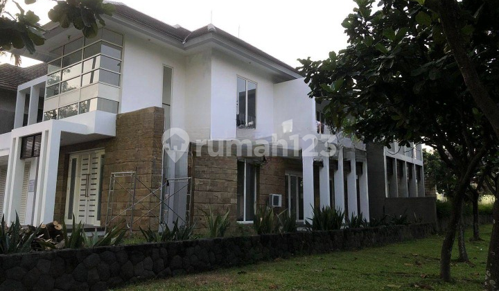 RUMAH DI DIAMOND HILL CITRALAND SURABAYA SIAP HUNI