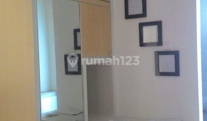 Ready to occupy, affordable. Gunawangsa Merr studio, furnished, annual rent 24 million. 2