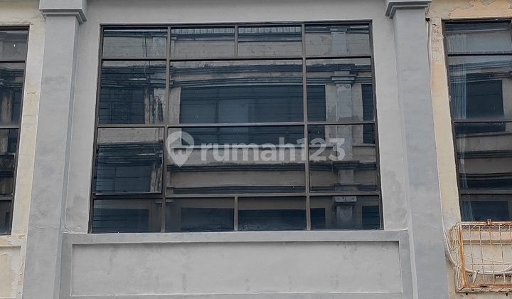 Ruko 3 Lantai Rungkut Megah Raya 1M Saja, Siap Pakai.