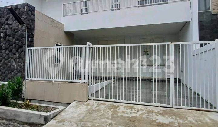 RUMAH BARU SHM 2 LT DI RUNGKUT MAPAN TENGAH SURABAYA BISA UNTUK TEMPAT USAHA