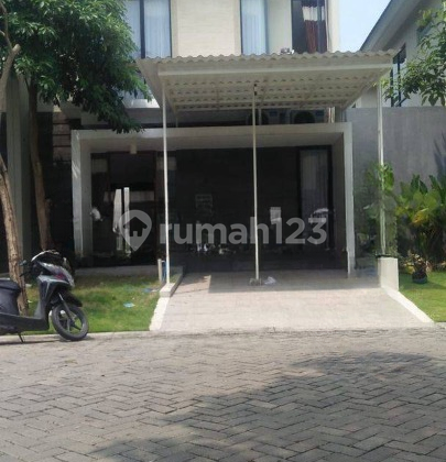 RUMAH SIAP HUNI DI NORTHWEST LAKE CITRALAND SURABAYA