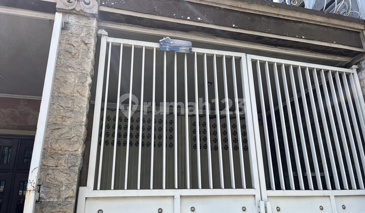 Shop House 10 Merr Surabaya 2