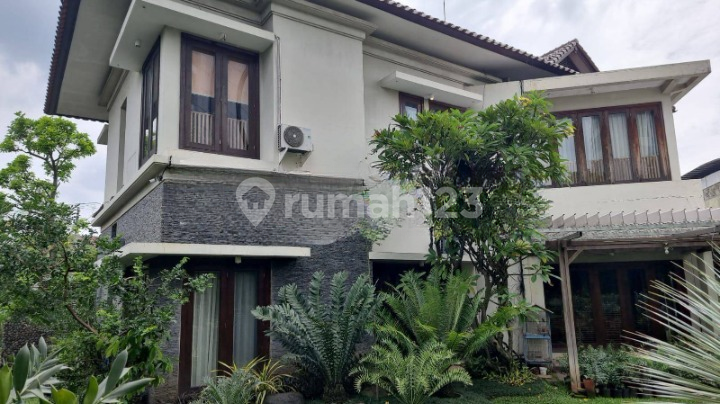 RUMAH MEWAH DI JL RAYA TENGGILIS UTARA SURABAYA ISTIMEWA 1