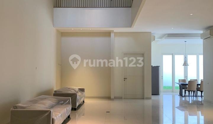 Rumah Mewah SHM, Furnished Siap Huni Jemursari.