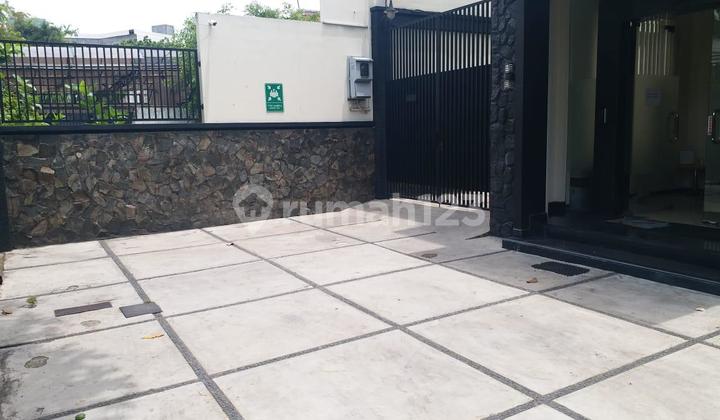 Central Surabaya Office Building