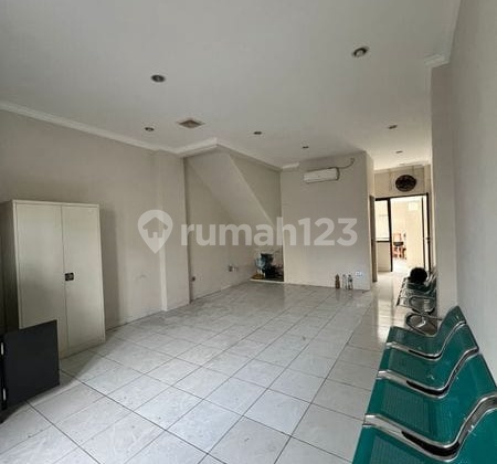 For Immediate Sale: 3-Story Shop House, Cibogo Wetan, Kelapa Dua, Cheapest, Strategic Location, SHM, Negotiable 2