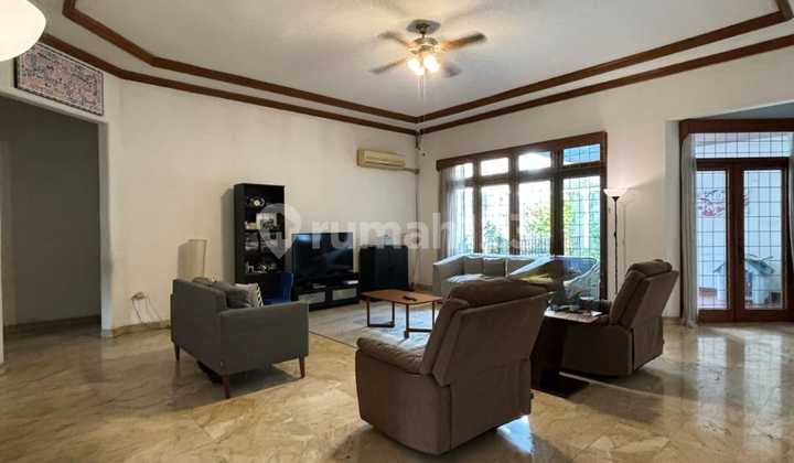 Dijual Rumah 1 Lantai Harga Dibawah Njop Strategis Kawasan Elit Kolam Renang Shm