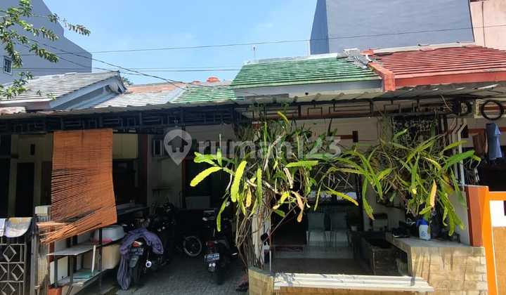 For Sale 1 Story House Ready to Live In Renovated Cheapest Jagakarsa Strategic Certificate of Ownership Negotiable 2