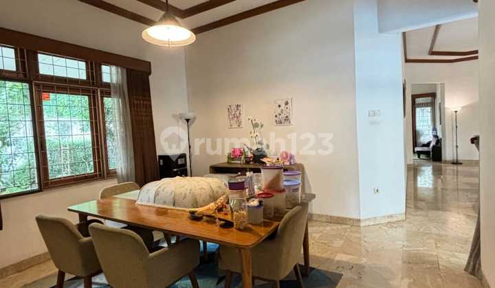 Dijual Rumah 1 Lantai Harga Dibawah Njop Strategis Kawasan Elit Kolam Renang Shm 2