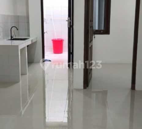 Dijual Rumah Jelambar Full Renov Bebas Banjir Siap Huni Strategis SHM Nego