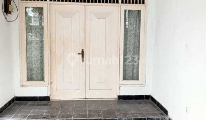 Dijual Rumah 2 Lantai Siap Huni Strategis Harga Terbaik Shm Nego 2