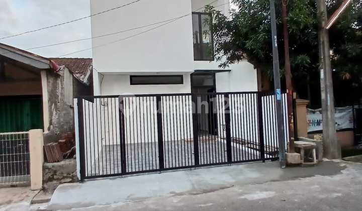 For Sale: House in Deppen Complex, Cimanggis