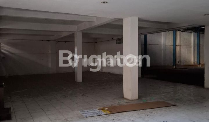 TOKO DENGAN GUDANG DISEWAKAN LOKASI JALAN UTAMA DENPASAR TIMUR 2