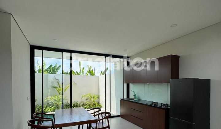 RUMAH MINIMALIS DI SEMINYAK – ONE GATE SYSTEM, VIEW SAWAH 2