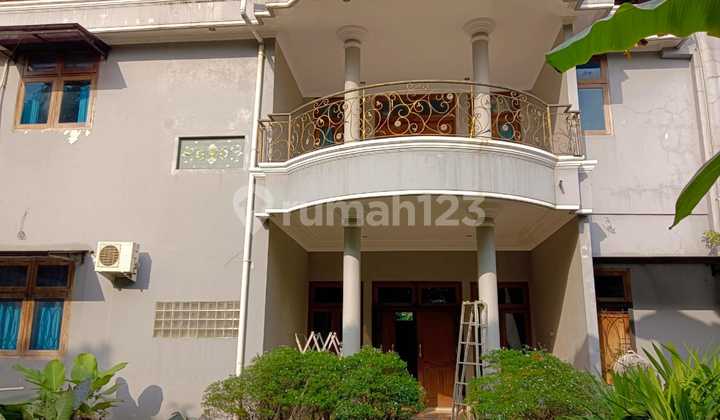 2-Story House on Jalan Kebagusan, South Jakarta