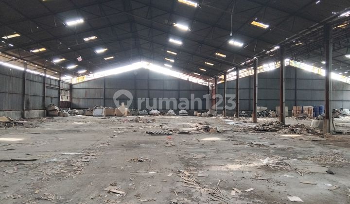 Disewakan Gudang Di Jalan Sultan Agung Pondok Unggu Bekasi Gudang di Naga Swalayan Pondok Ungu, Jl. Sultan Agung, Medan Satria, Medan Satria, Kota Bekasi, Jawa Barat, Indonesia, 17132, Medan Satria 10000.0 m² Unfurnished HGB Disewakan Gudang Di Jalan Sultan Agung Pondok Unggu Bekasi Gudang di Naga Swalayan Pondok Ungu, Jl. Sultan Agung, Medan Satria, Medan Satria, Kota Bekasi, Jawa Barat, Indonesia, 17132, Medan Satria 10000.0 m² Unfurnished HGB