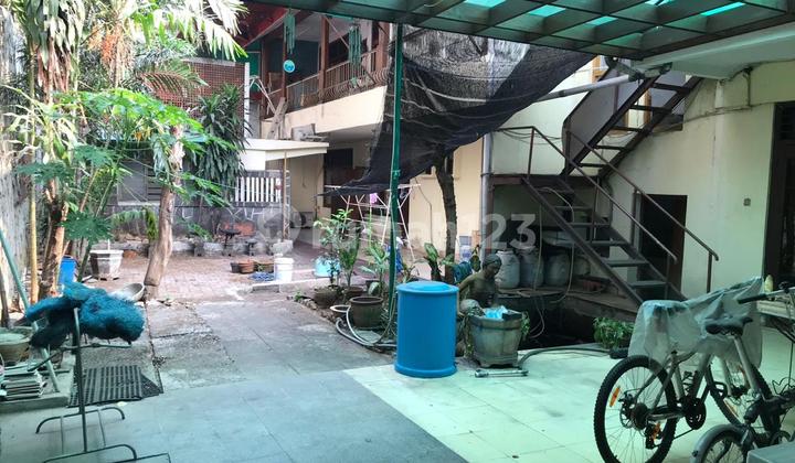 Rumah Tua Murah di Jalan Proklamasi Menteng Jakarta Pusat Rumah SHM di Menteng Rumah Tua Murah di Jalan Proklamasi Menteng Jakarta Pusat Rumah SHM di Menteng