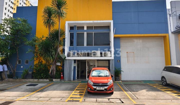Gudang di Pergudangan Bizpark 2 Penggilingan 3 Lantai Jakarta Timur
