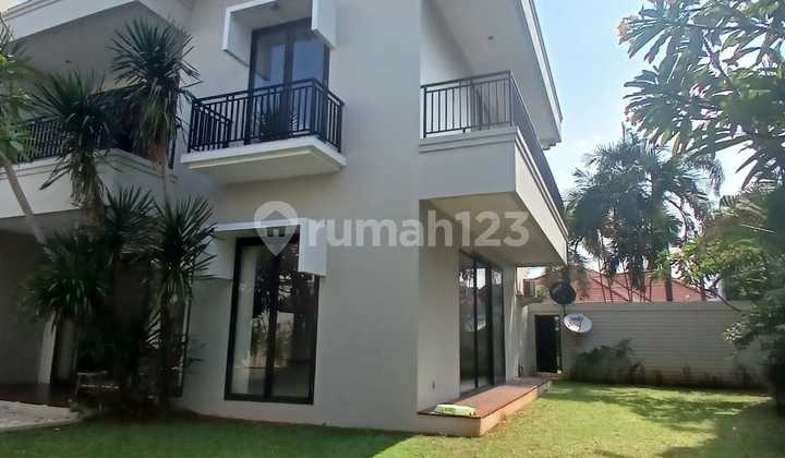 For Sale Modern Minimalist House in Gandaria Selatan, Cilandak