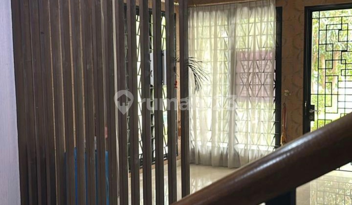 3-Story House in Arana Cluster, Harapan Indah. Bekasi