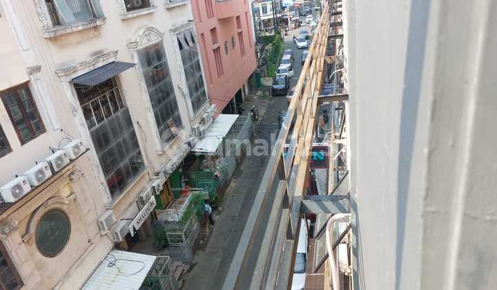 4-Story Shop House in Pasar Baru, Central Jakarta 2