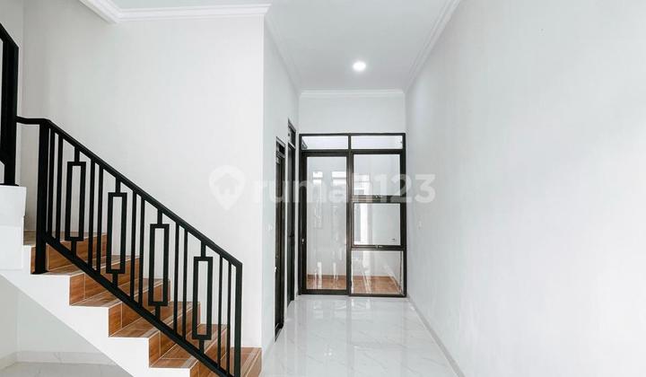 Rumah 2 Lantai Di Harapan Indah Bekasi Kota 2
