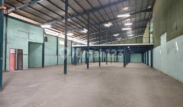 Warehouse for Rent in Pulo Gadung, East Jakarta Warehouse for Rent in Pulo Gadung, East Jakarta