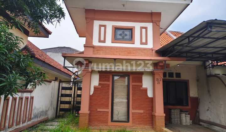 For Sale: House in Taman Kenari Nusantara, Sanur Cluster, Opposite Kota Wisata Cibubur, Bogor.