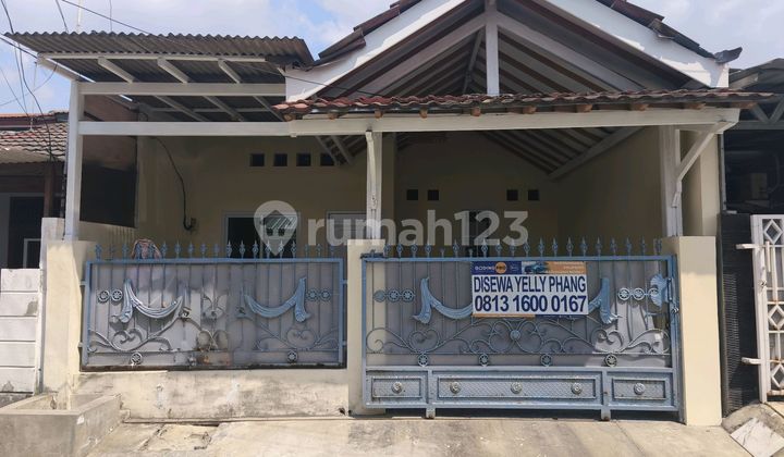 For Rent: House in Harapan Indah 1 Bekasi