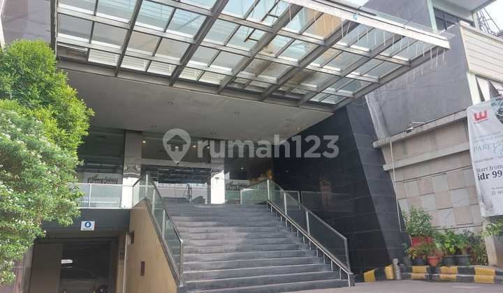 Cheap Sale 2-Star Hotel in Bandengan, North Jakarta