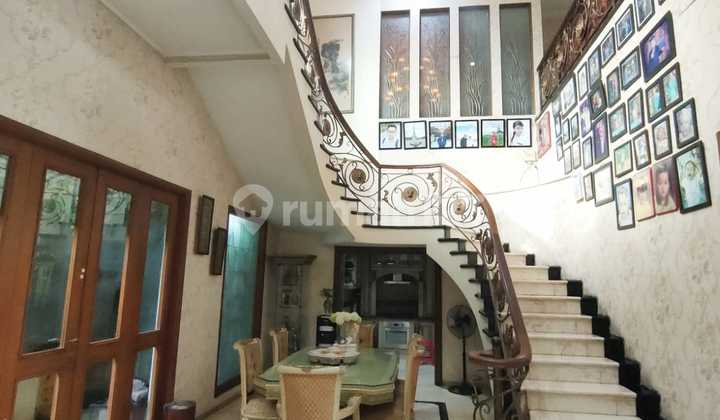 Very Cheap Luxury House in Taman Centuri Pekayon Bekasi, Good HGB House in Pekayon. 2