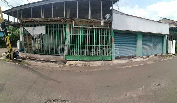 Dijual Rumah + Tempat Usaha di Titian Indah Kalibaru Medan Satria Bekasi