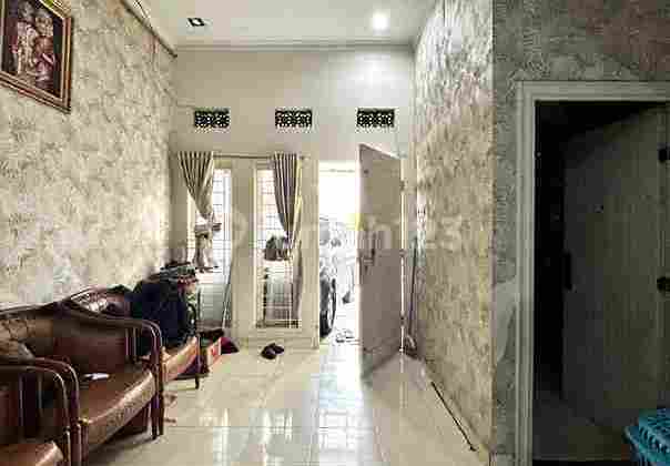 RUMAH SIAP HUNI TEBET BARAT AKSES 1 MOBIL DEKAT TAMAN 2