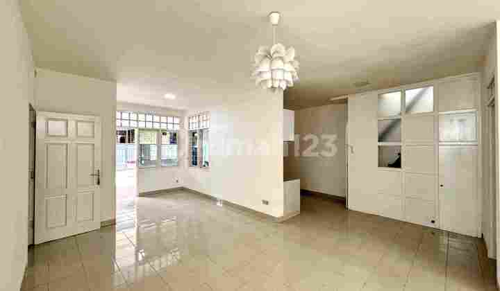 Rumah Siap Huni Dekat Ec Park Akses jalan 1 Mobil Dekat Jalan 2 Mobil 2