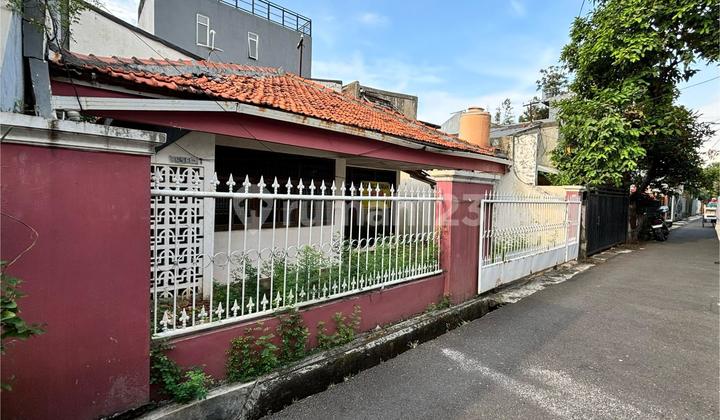 Rumah Hitung Tanah di Tebet Timur Akses 1 Mobil Dekat Eco Park  2