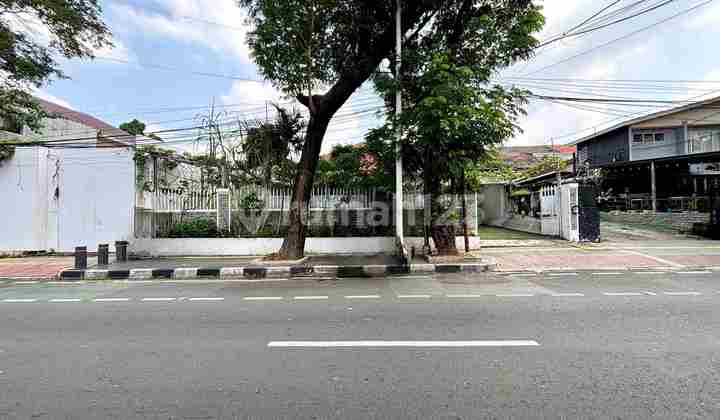 Rumah Hitung Tanah Commercial Location di Tebet Barat Raya Akses 4 Mobil Rumah Hitung Tanah Commercial Location di Tebet Barat Raya Akses 4 Mobil