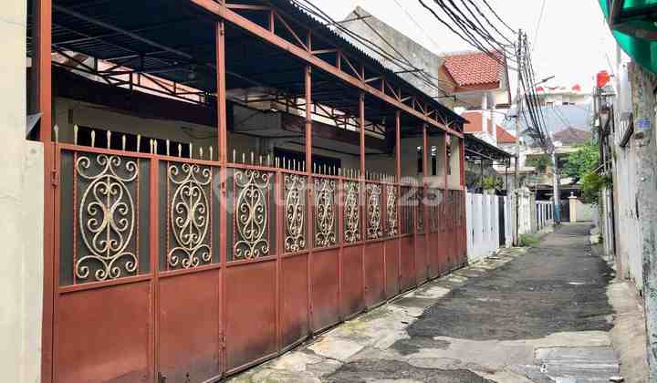 Rumah Hitung Tanah di Tebet Utara Akses Jalan 1 Mobil Dekat Jalan Lebar
