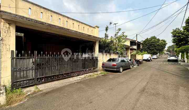 Rumah Hitung Tanah di Komplek Premium Gudang Peluru Akses Jalan Super Lebar Rumah Hitung Tanah di Komplek Premium Gudang Peluru Akses Jalan Super Lebar