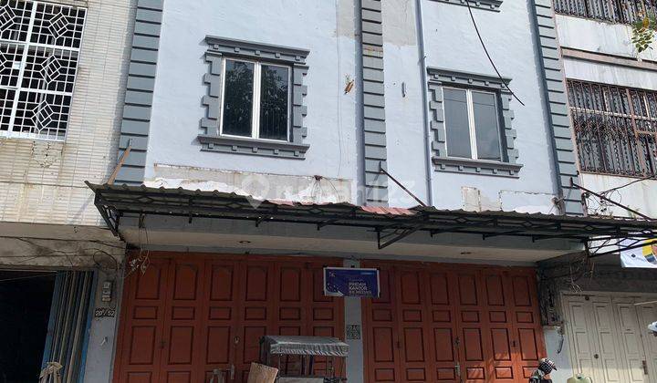 Ruko 3 Lantai Lokasi Sangat Strategis di H Yamin Medan Timur  2