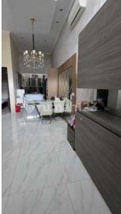 Sewa Rumah Citra Garden 8 Jakarta Barat 4Kamar Tidur Semi Furnish Full Renovasi 2