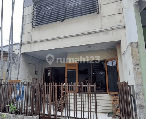 Rumah Jl.Dwi Warna (LT/LB 75/100 m) 1
