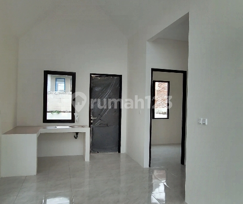 Functional House Damar Podomoro Tenjo Cluster