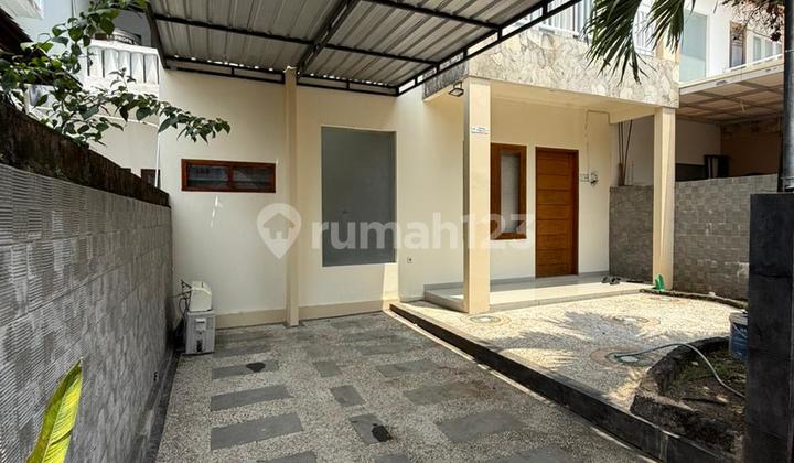 Rumah Minimalis 2 Lantai One Gate System di Jimbaran Bawah
