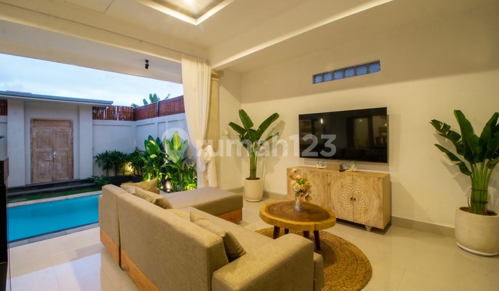 Modern Fully Furnished Villa Ready to Live In With 2 Bedrooms With Private Pool In Kerobokan Very Strategic Location