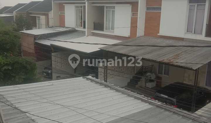Di Jual Rumah Siap Huni 2 Lantai Di Komplek Sariwangi Village 2