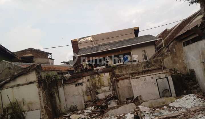 For Sale: Strategic Vacant Land Ideal for Boarding Houses in the Center of Bandung City.